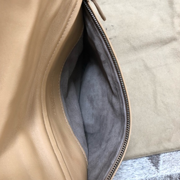 Bottega Veneta Ayers Clutch Bag✨ - Picture 7 of 8